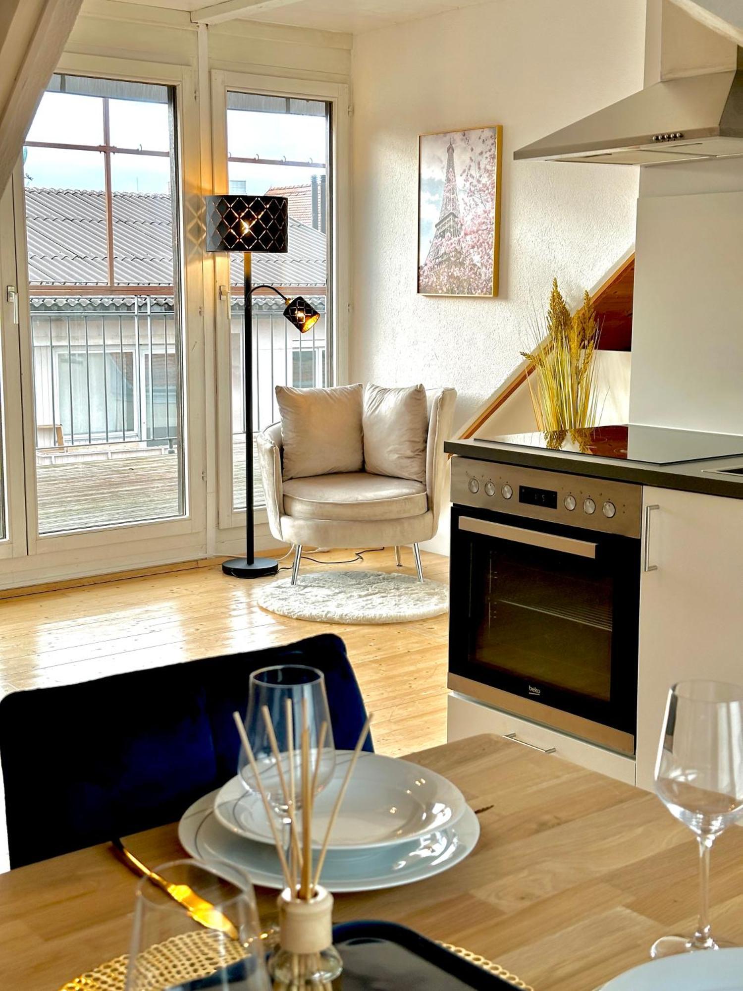 Zentrale Wohnung Mit Dachterasse Bregenz Exterior photo